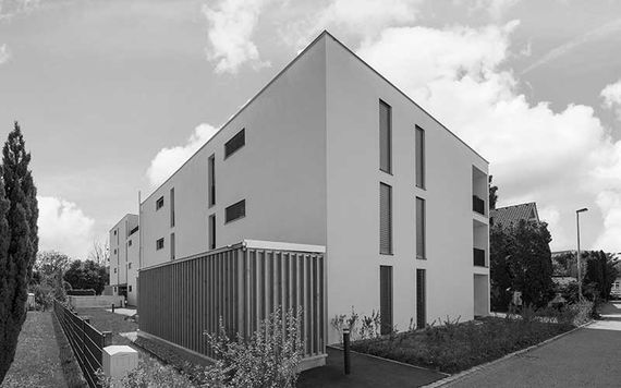 Architektur eines Mehrfamilienhauses in Vorarlberg