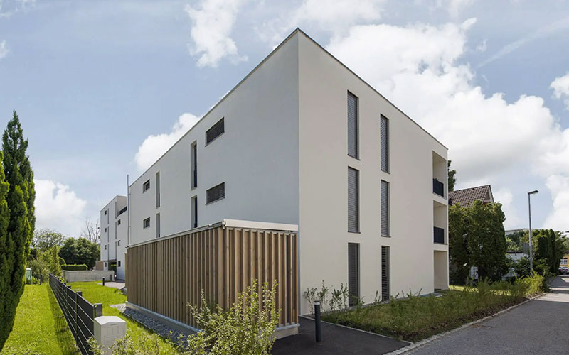 Architektur eines Mehrfamilienhauses in Vorarlberg